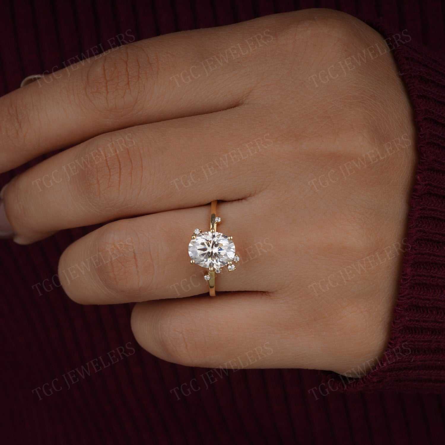 6 Prong Oval Cut Art deco Solitaire Moissanite Ring