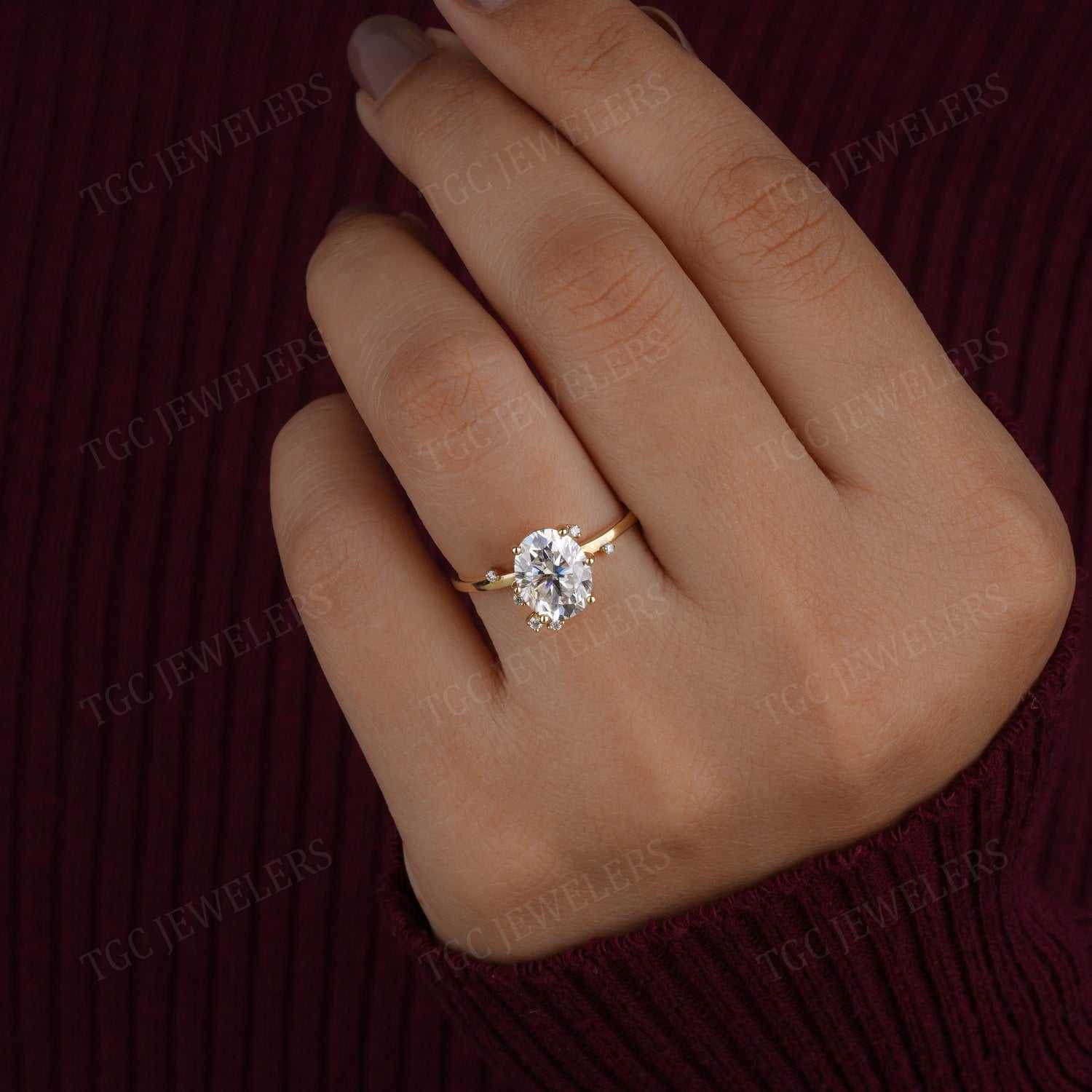 6 Prong Oval Cut Art deco Solitaire Moissanite Ring