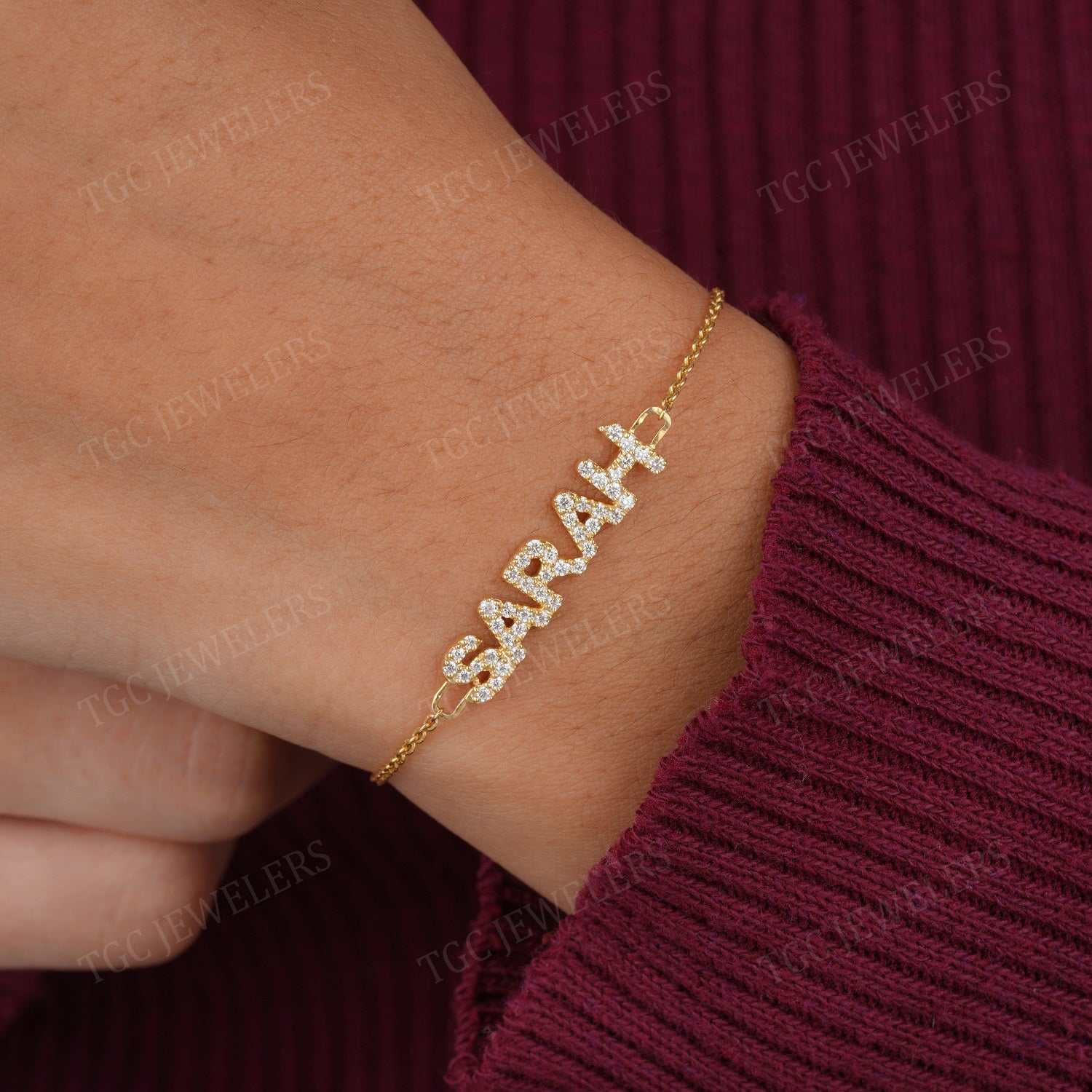 SARAH Custom Round Cut Dainty Moissanite Name Bracelet