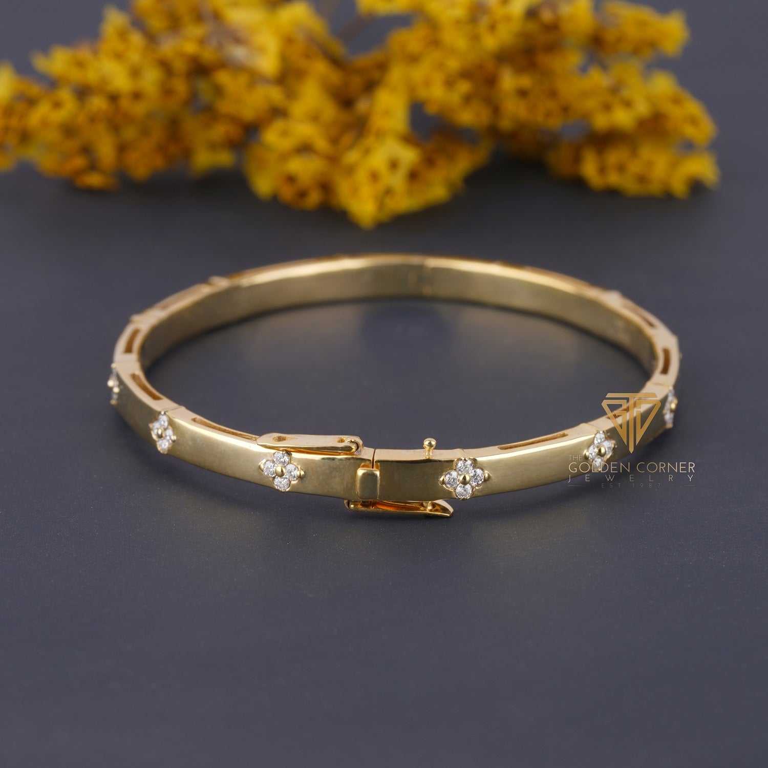 Flush Set Round Cut Four Leaf Clover Moissanite Bangle Bracelet