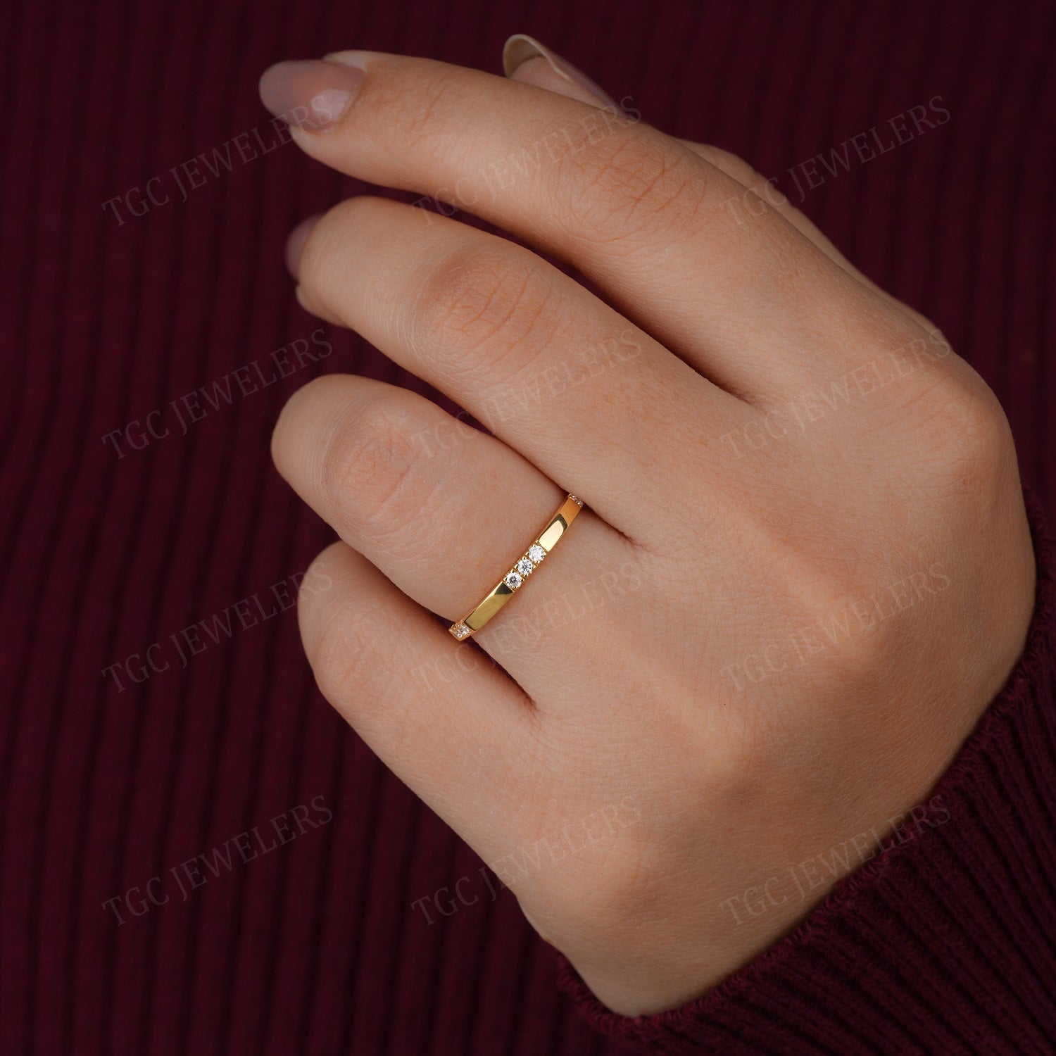 0.29 CT Round Shape Flush Minimalist Matching Dainty Band