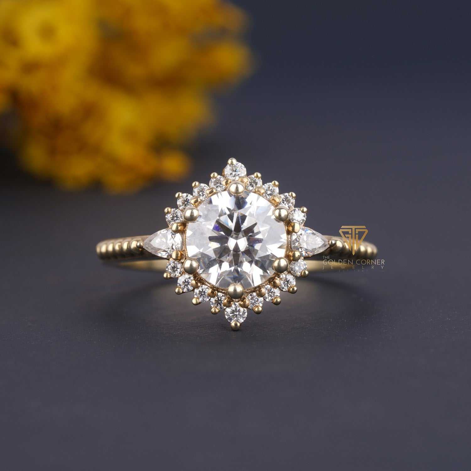 Vintage Art Deco Round Shape Moissanite Ring