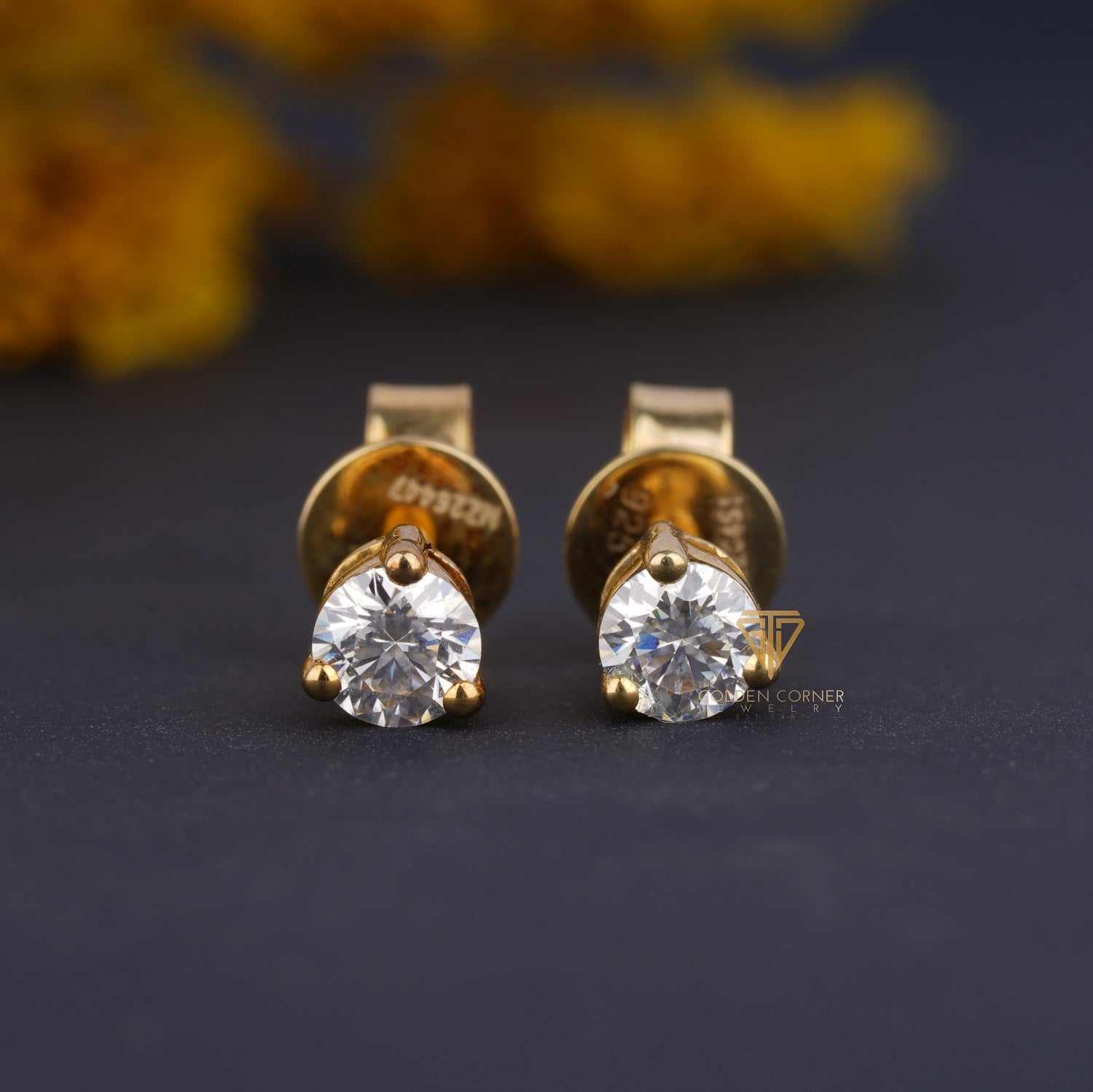 Round Shape Moissanite Martini Stud Unisex Earring