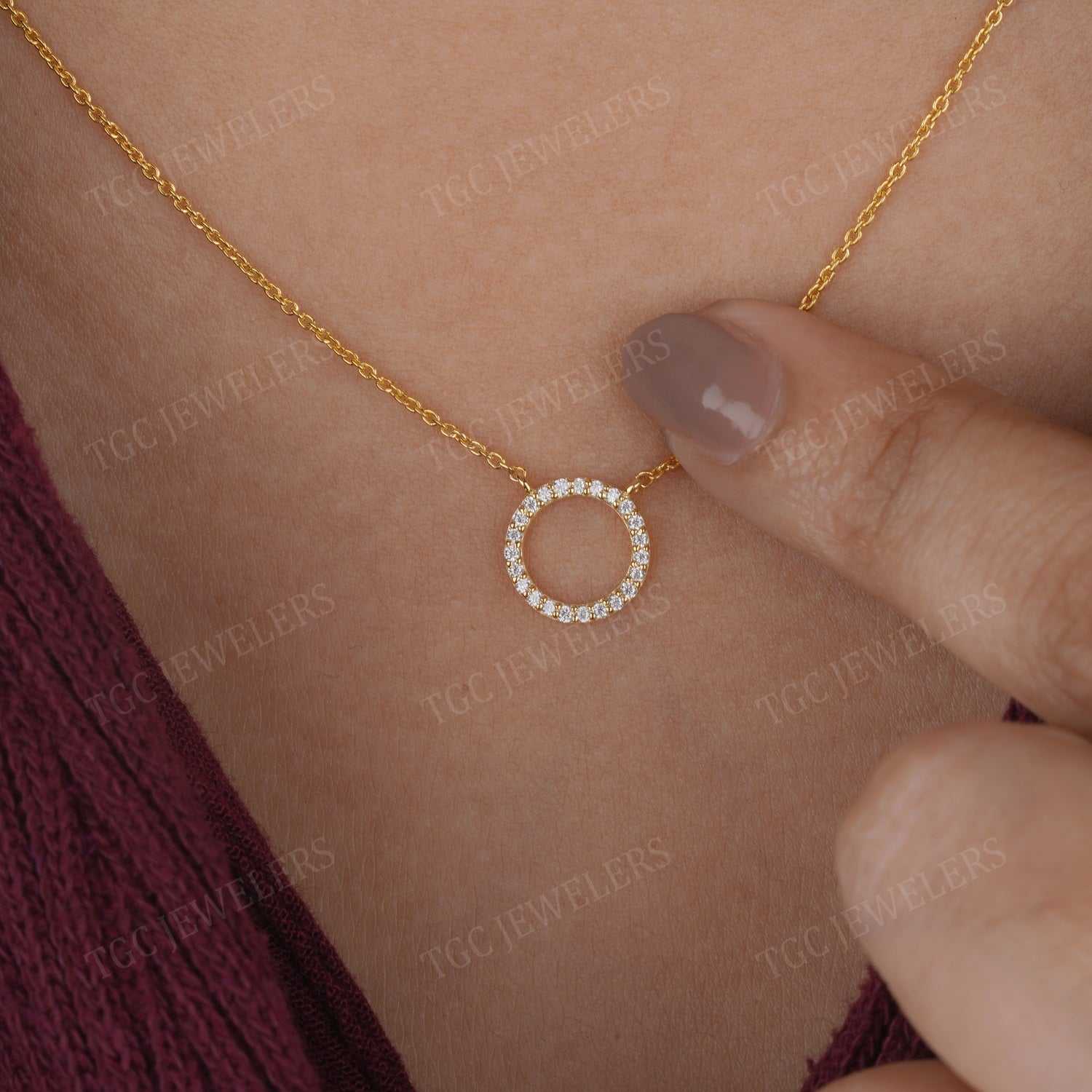 Open Circle Round Shape Moissanite Pendant Necklace